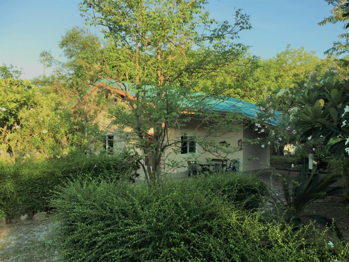 Eidi Homestay Nong Kung Si Bagian luar foto